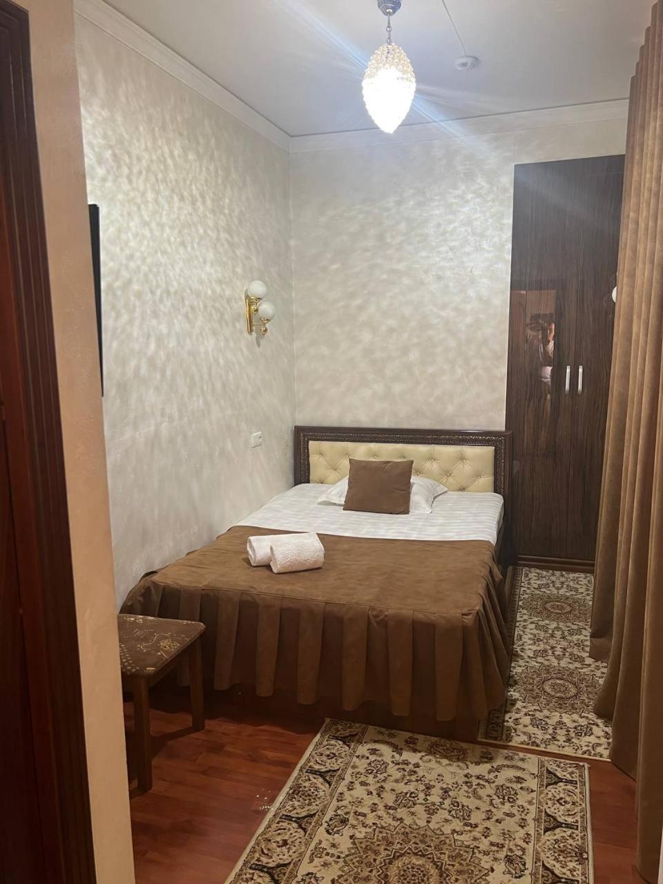 Hotel Al-Bukhory Самарканд Екстериор снимка