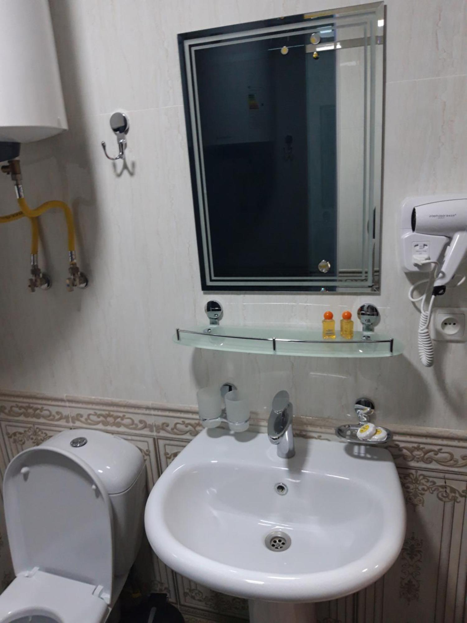 Hotel Al-Bukhory Самарканд Екстериор снимка